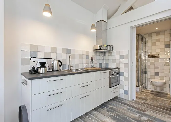 Bubbles - Near The With Big Garden - Not For Companies