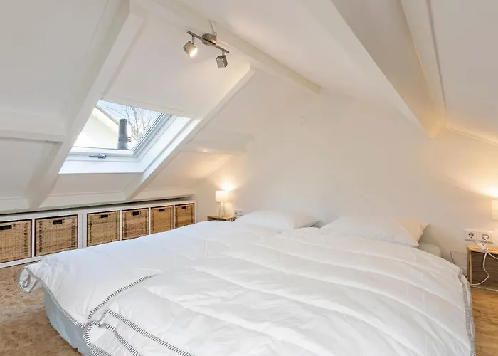 Tatil Evi Bubbles - Near The With Big Garden - Not For Companies Ouddorp