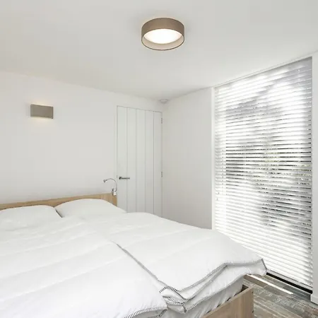 Bubbles - Near The With Big Garden - Not For Companies