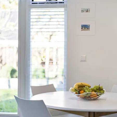 Prázdninový dům Bubbles - Near The With Big Garden - Not For Companies Ouddorp