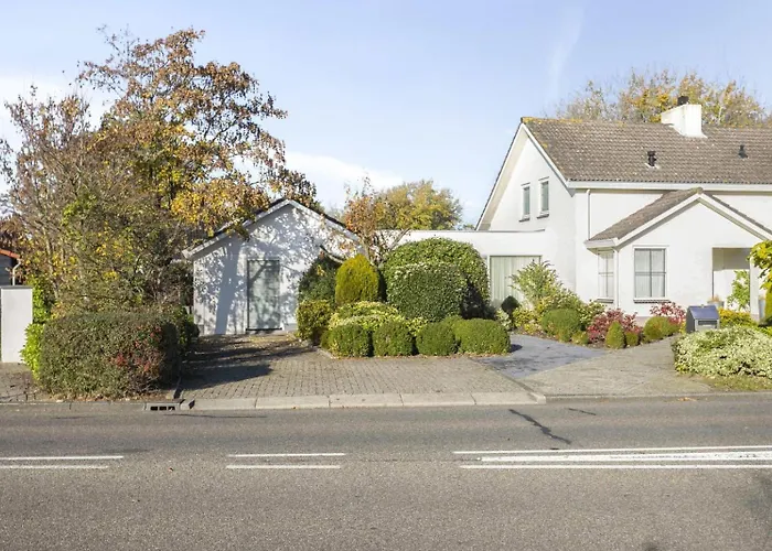 Bubbles - Near The With Big Garden - Not For Companies Ouddorp